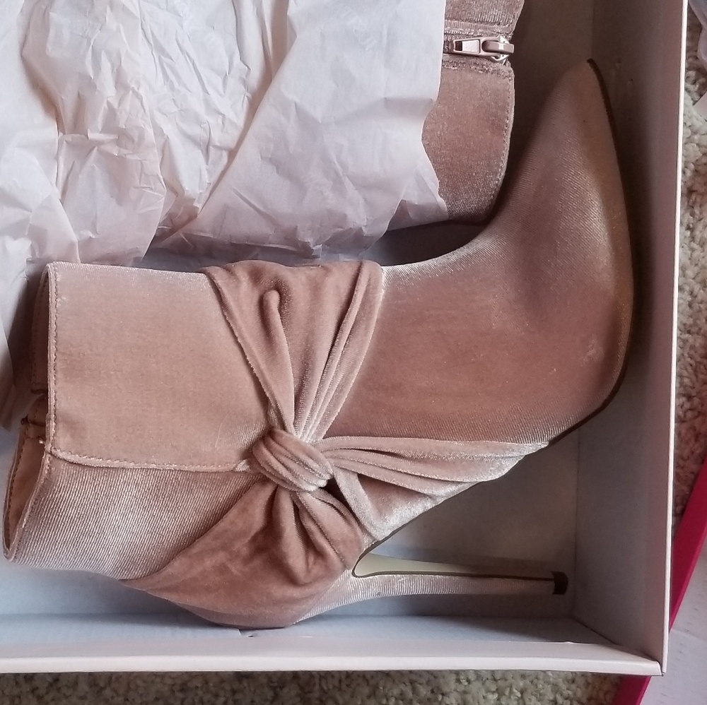 She dazzle 10 blush bootie